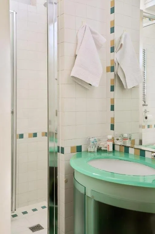 La Tana Del Leone In Centro A Milano Apartment 0*, Milan Italy